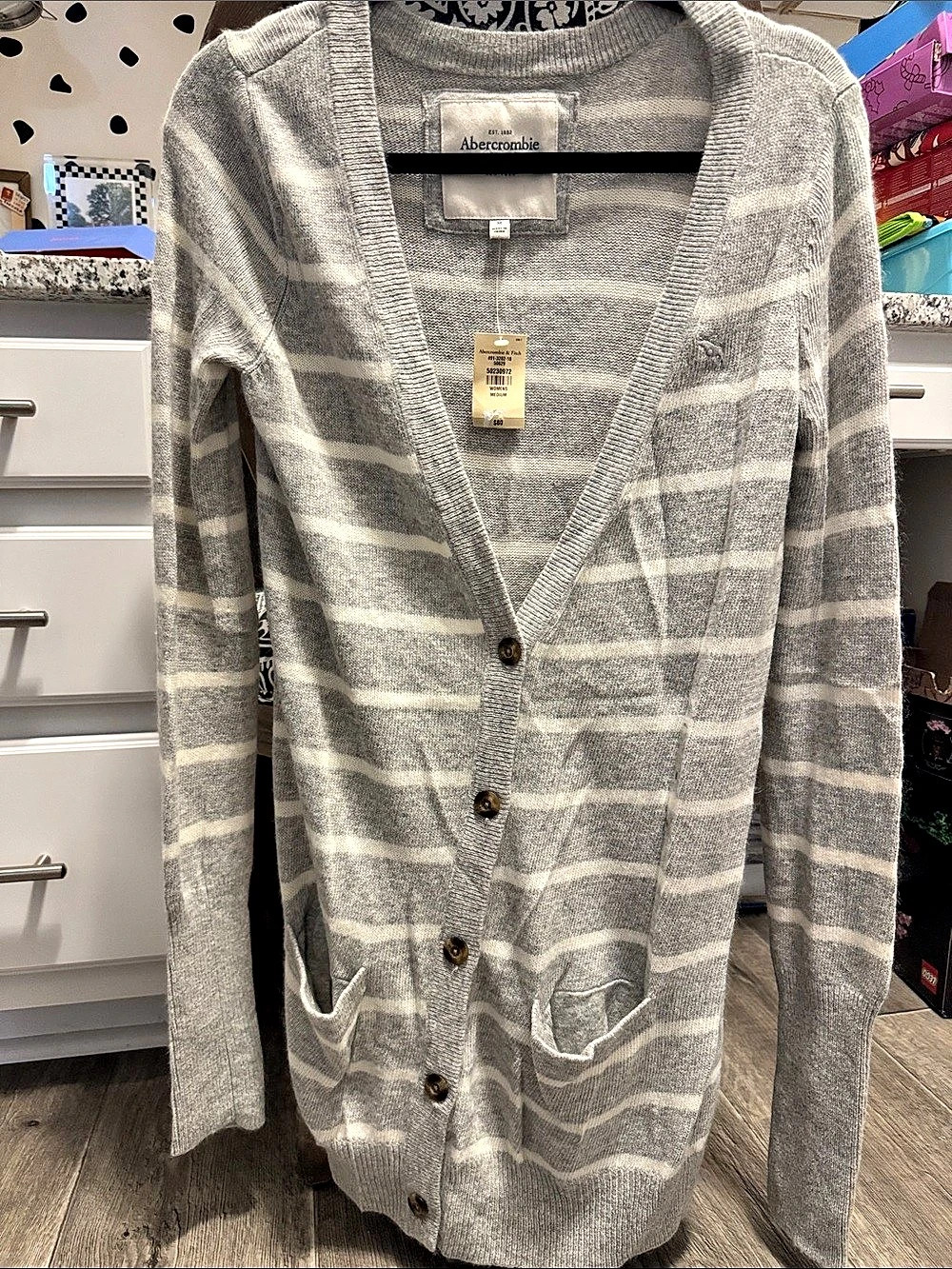 Abercrombie Striped Cardigan in Gray & White Size Medium NWT